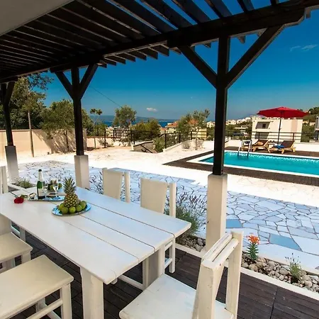 Villa Ctma200/ Holiday House With Private Heated Pool